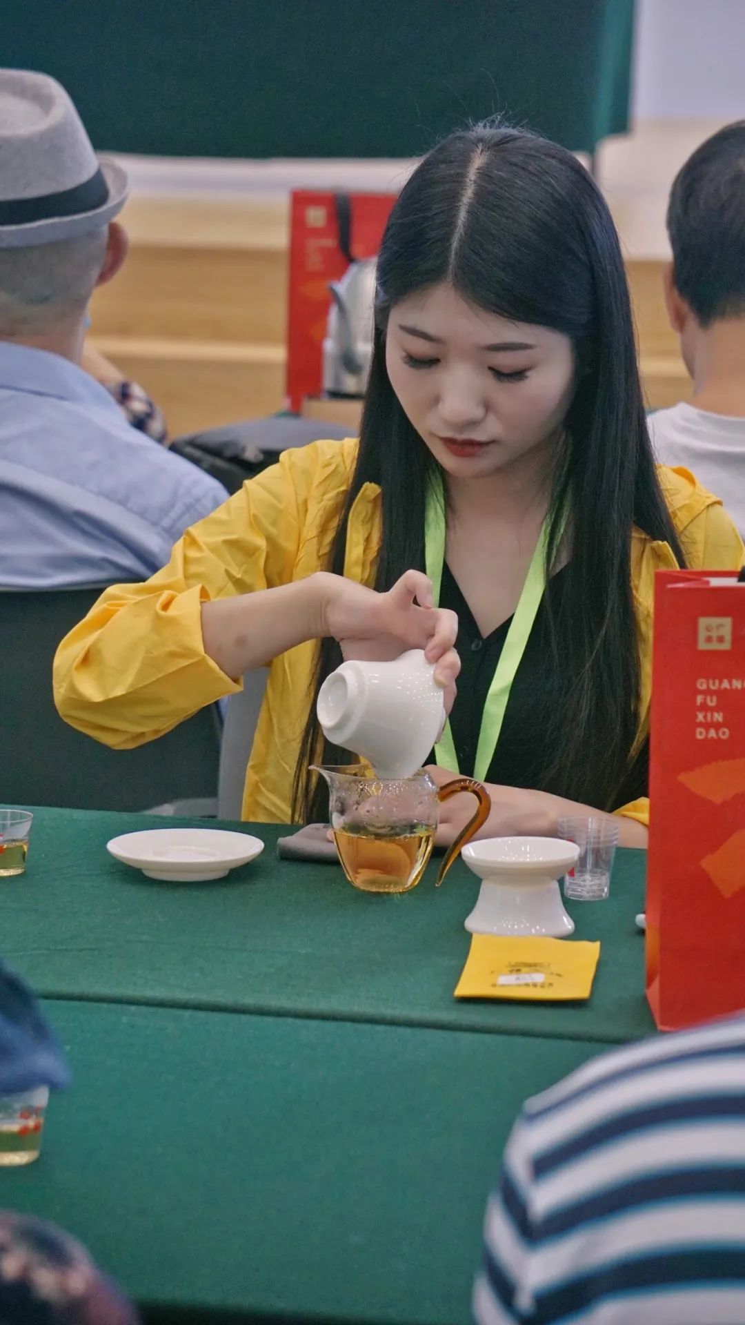 厦门茶博会现场:心道展区座无虚席,国营老茶上市热潮引盛赞(图23) 图片